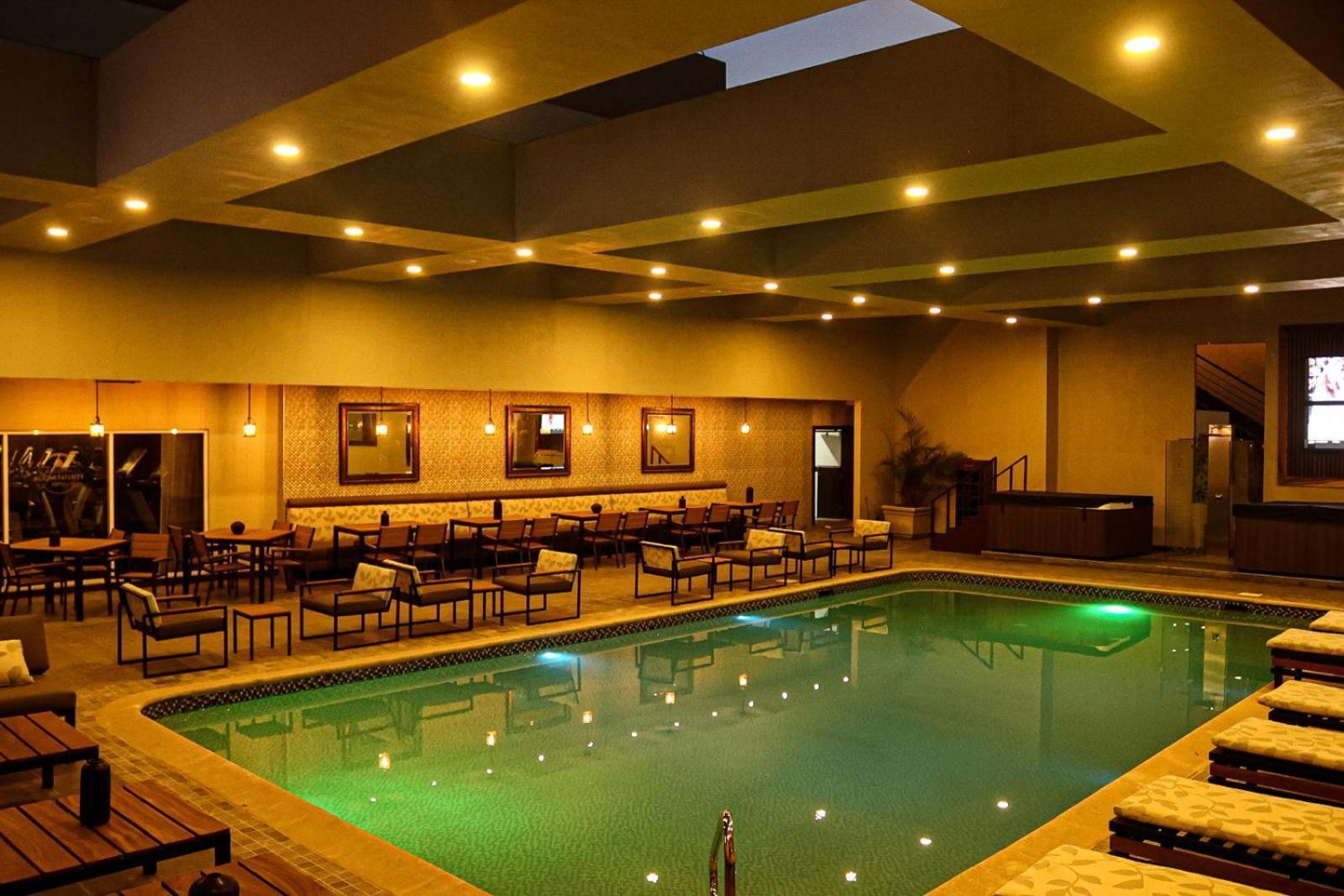Hotel Hacienda Aguacaliente ติฮัวนา ภายนอก รูปภาพ