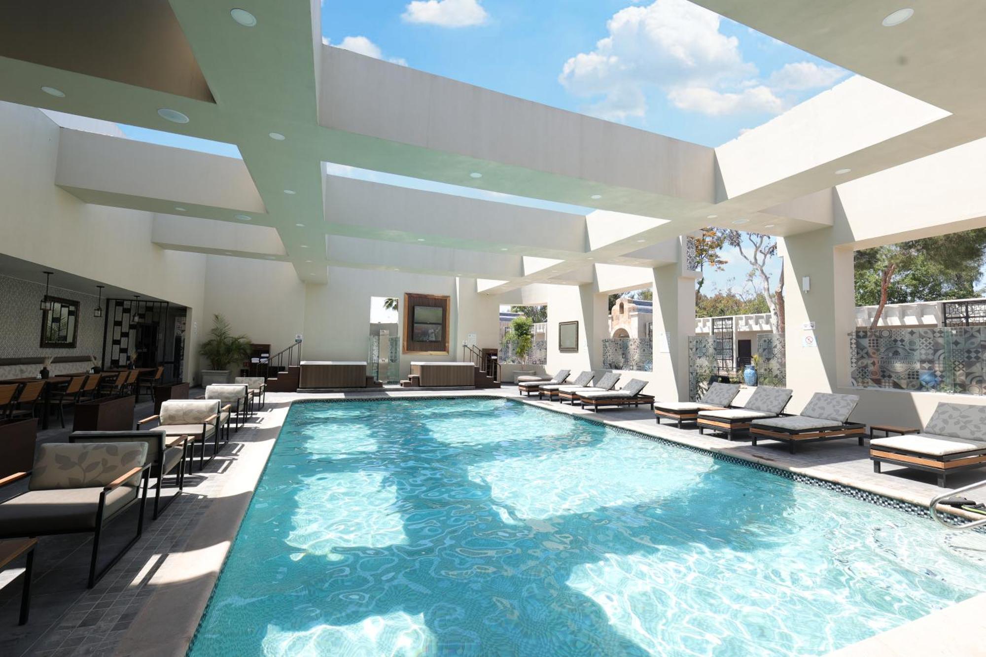 Hotel Hacienda Aguacaliente ติฮัวนา ภายนอก รูปภาพ